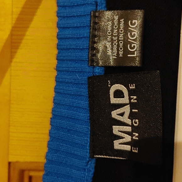 Happy Hanukcat Sweater NWT Size Large - Picture 4 of 7